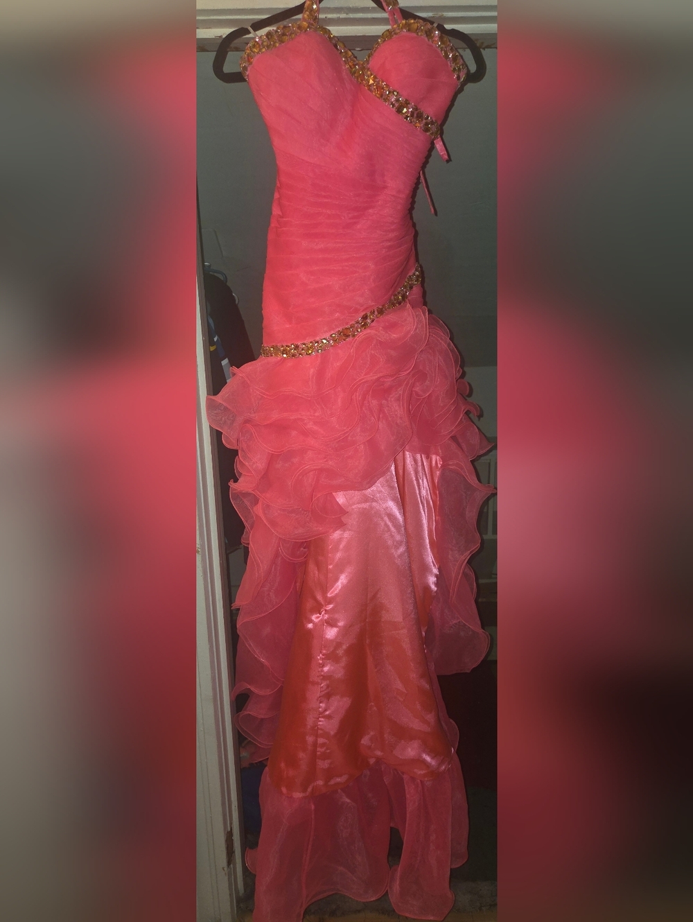 💖🔥 HOT PINK CRYSTAL-EMBELLISHED RUFFLED ORGANZA BALL GOWN 💎👗✨ SIZE 0